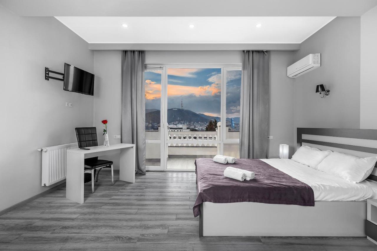 White House Hotel Tbilisi Exterior photo